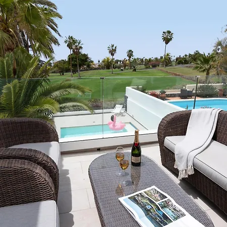 Karat Caleta Golf Views Βίλα